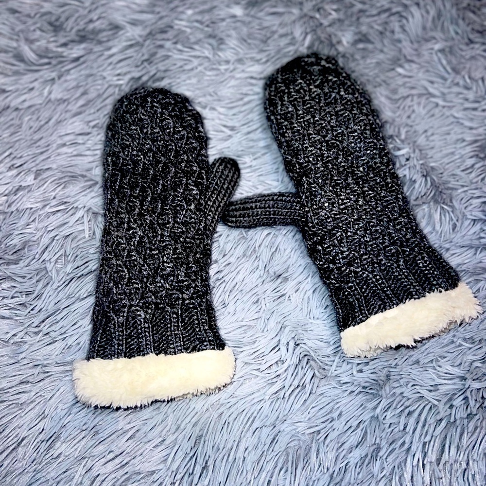 Vintage Mittens